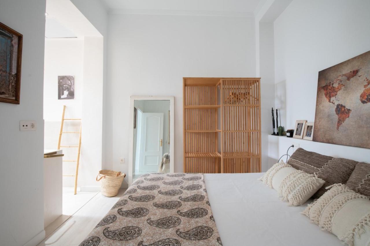 Oasis Con Patio Y Encanto En Centro Apartment *