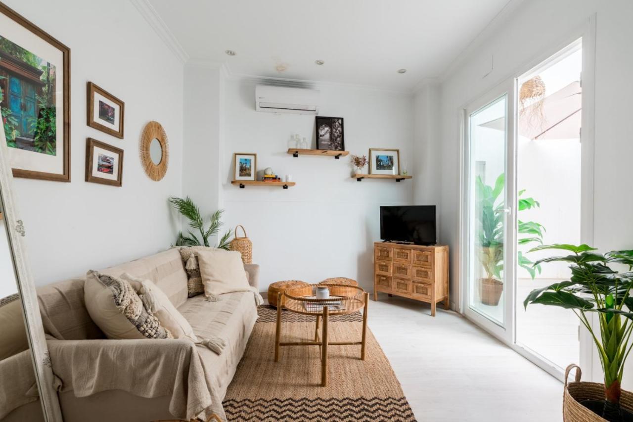 Oasis Con Patio Y Encanto En Centro Apartment